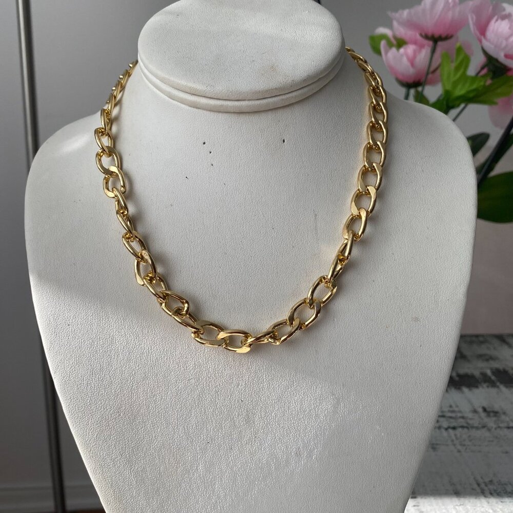 Women’s Stainless Steel Statement Necklace – Elegant Chunky Design